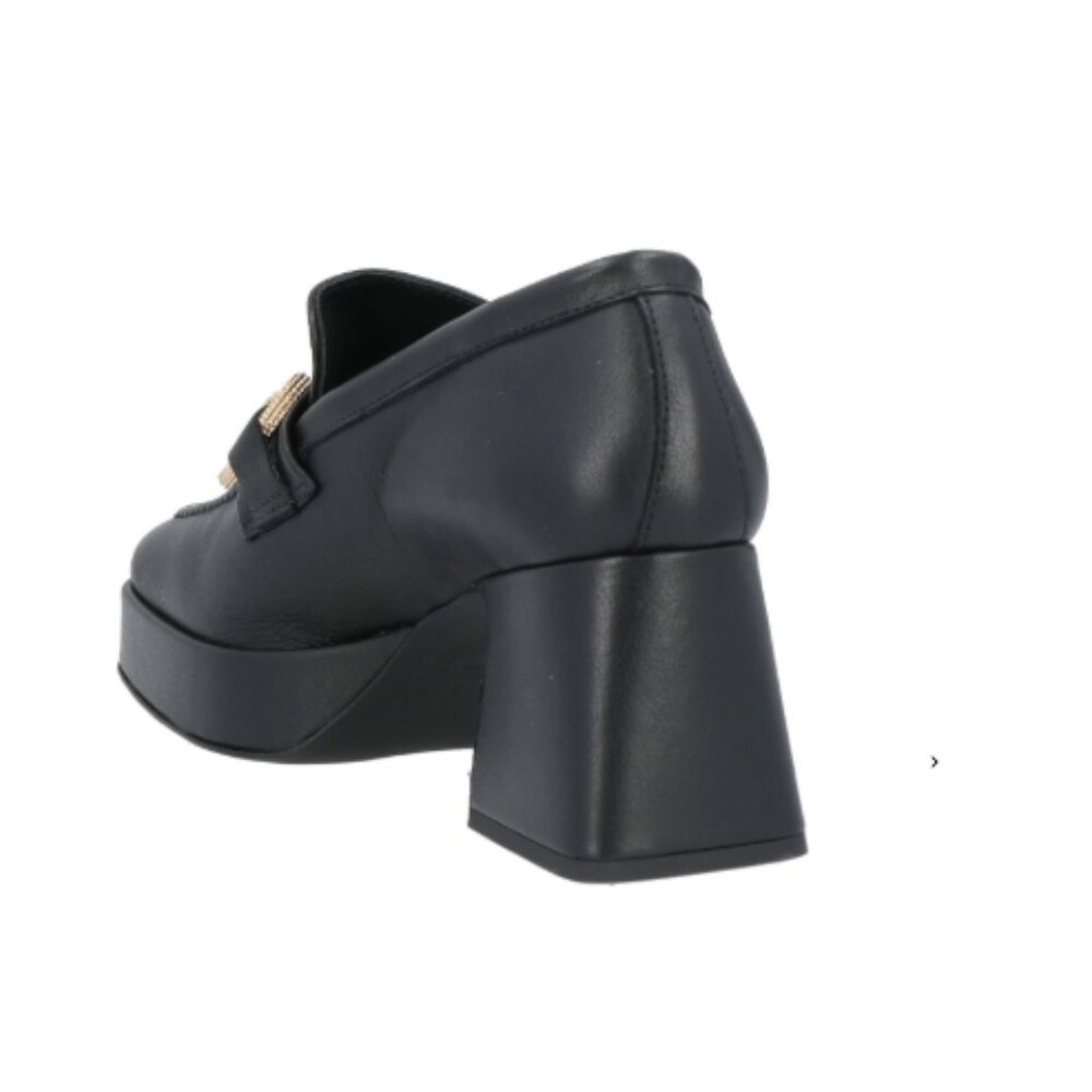 NILA & NILA BLACK LEATHER LOAFERS SIZE 9 - Picture 3 of 4